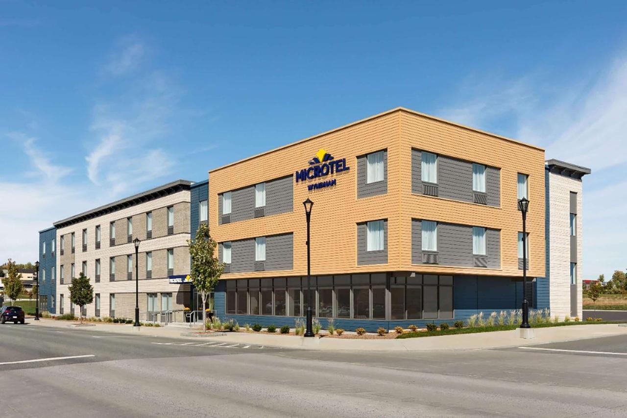 Microtel Inn & Suites By Wyndham Lachute Exterior foto