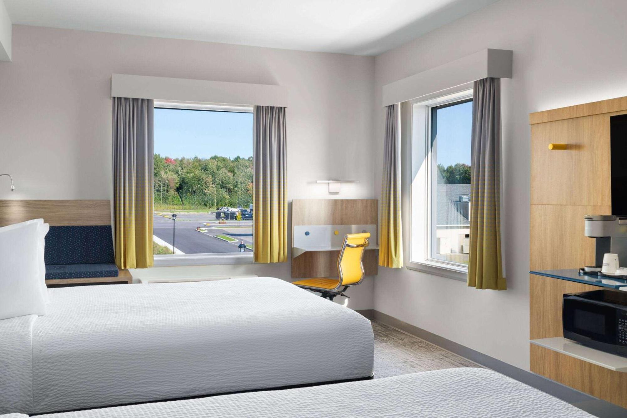 Microtel Inn & Suites By Wyndham Lachute Exterior foto